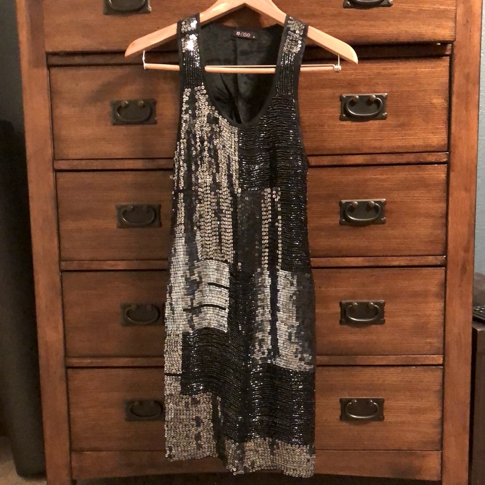 Rise Sequins Party Dress, Size Small